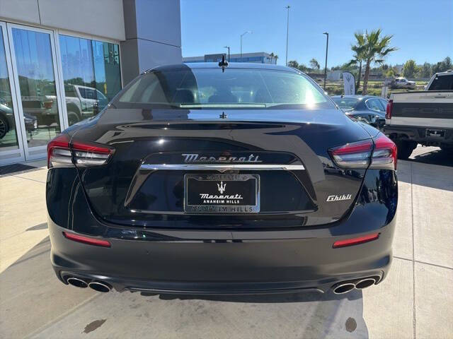 2022 Maserati Ghibli Modena