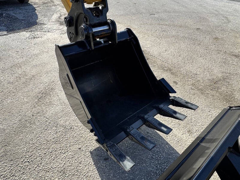 2025 Caterpillar 305.5 E2 CR