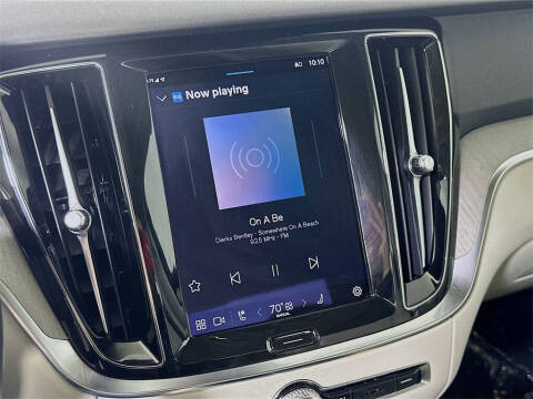 2024 Volvo S60 B5 Plus Dark Theme