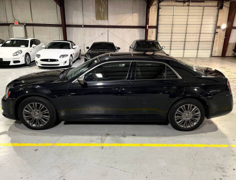 2014 Chrysler 300 C John Varvatos Limited Edition