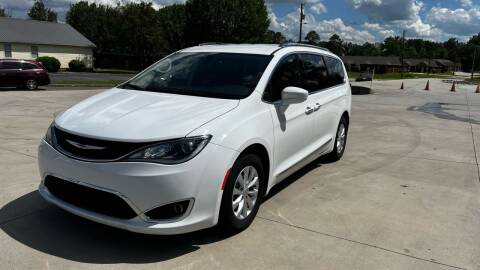 2018 Chrysler Pacifica for sale at Crossroads Auto Sales LLC in Rossville GA