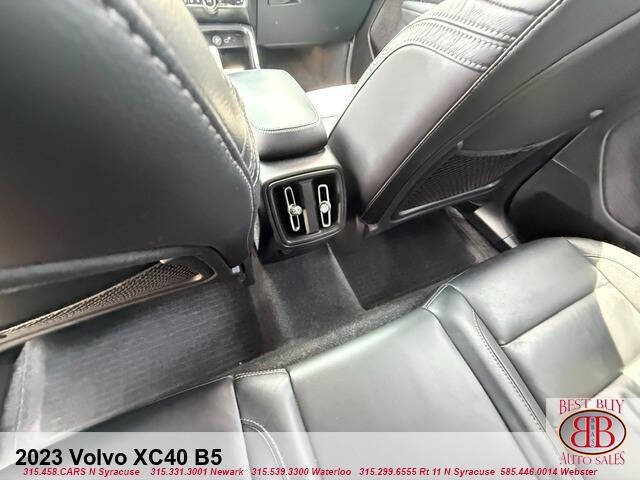 2023 Volvo XC40 B5 Core