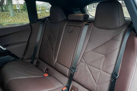 2025 BMW iX xDrive50