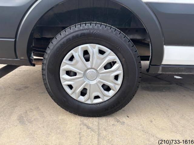 2023 Ford Transit 350 XLT