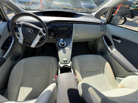 2011 Toyota Prius Two