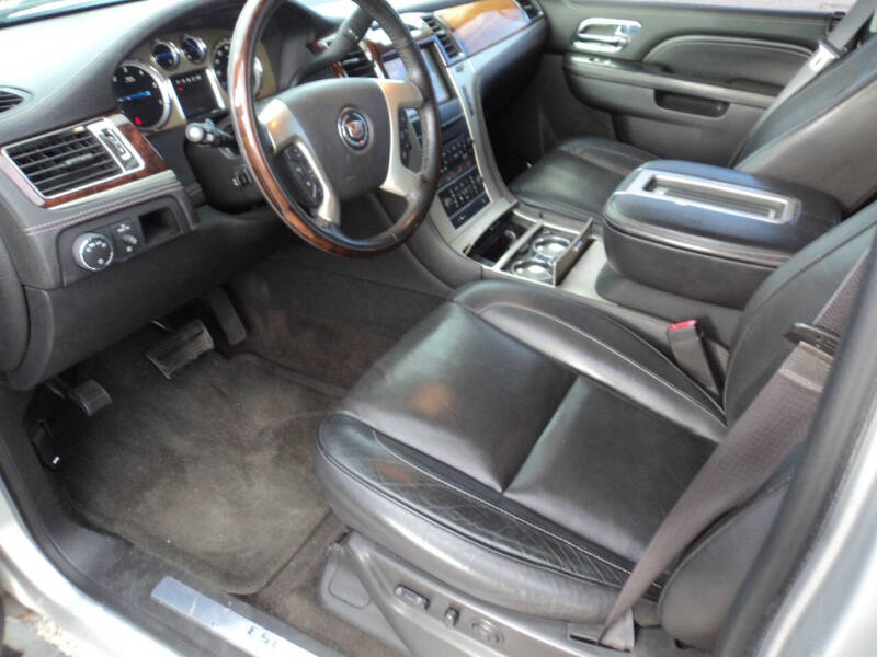 2014 Cadillac Escalade Platinum