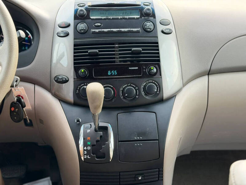 2006 Toyota Sienna