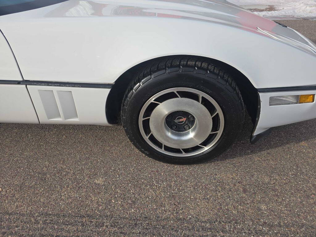 1985 Chevrolet Corvette 29