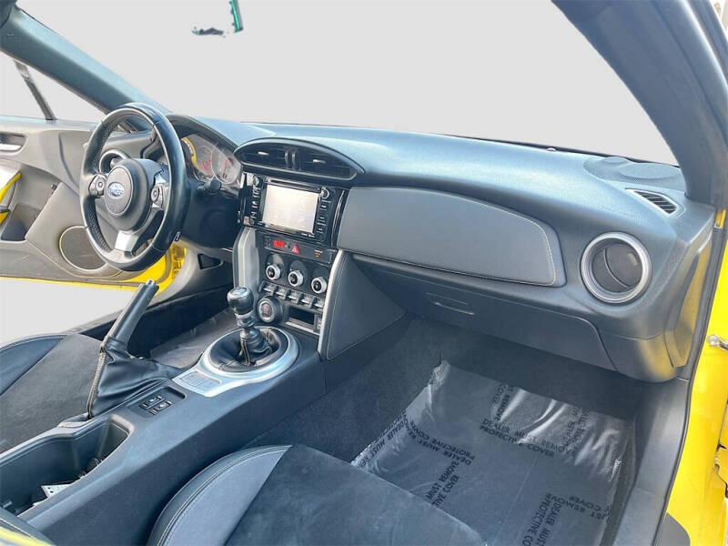 2017 Subaru BRZ Series.Yellow