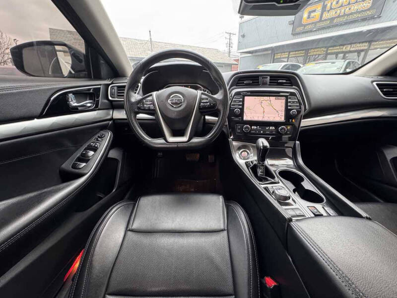 2022 Nissan Maxima 3.5 SV