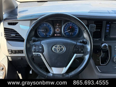 2015 Toyota Sienna
