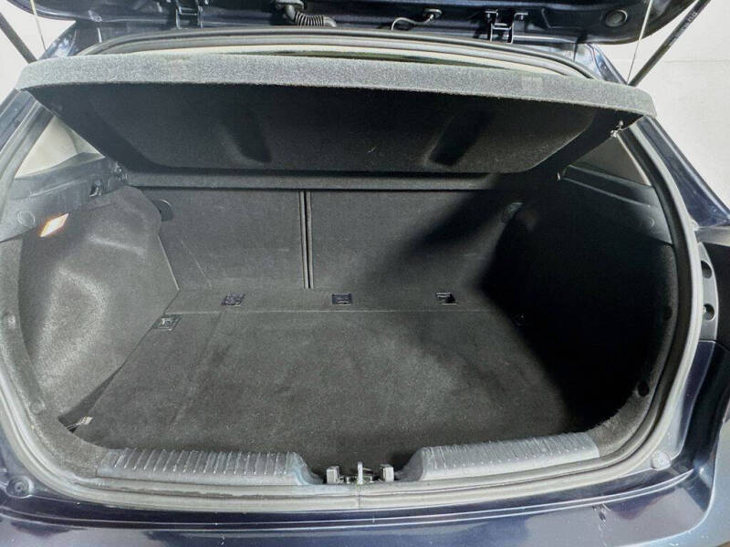 2017 Kia Forte5 LX