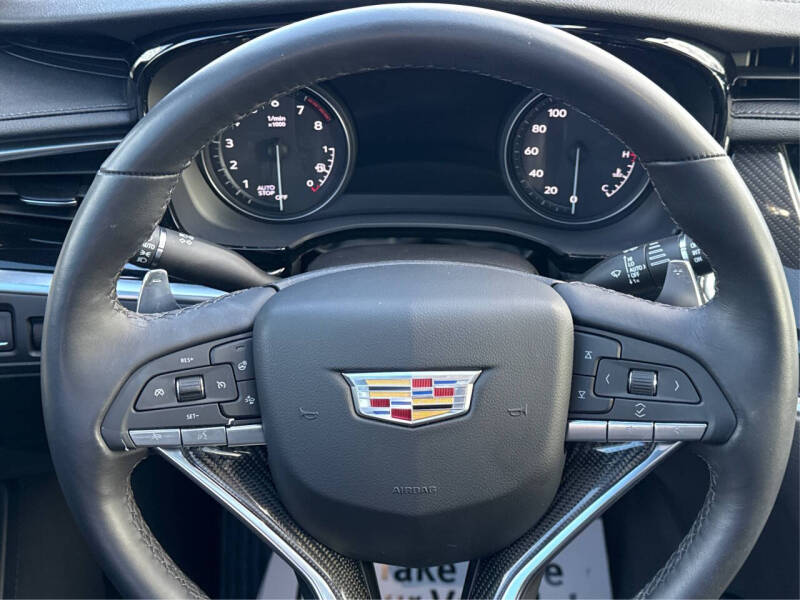 2024 Cadillac XT6 Sport