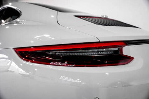 2018 Porsche 911 Carrera GTS