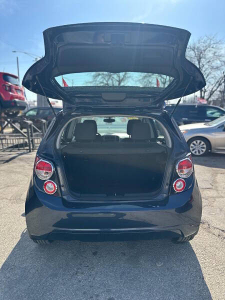 2016 Chevrolet Sonic LT Auto