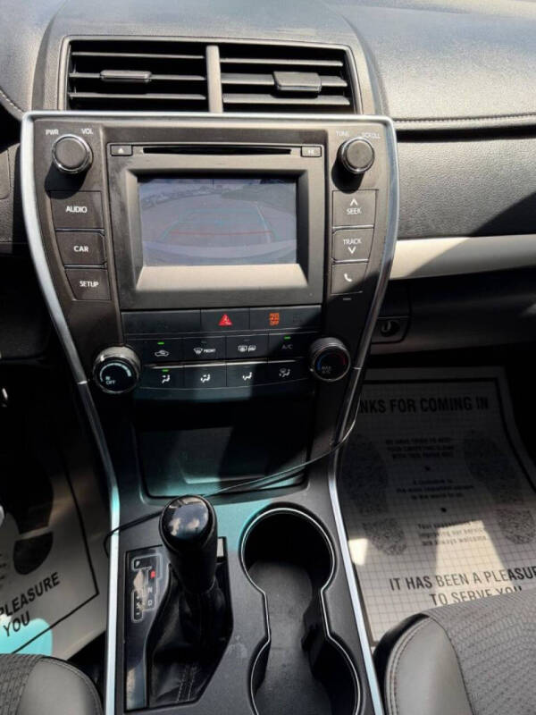 2016 Toyota Camry LE