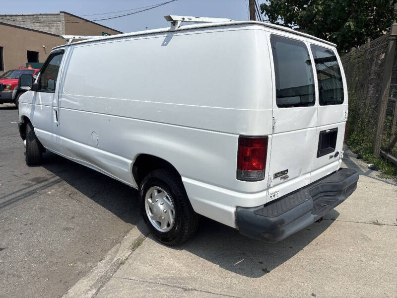 2012 Ford E-Series