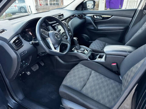 2021 Nissan Rogue Sport SV