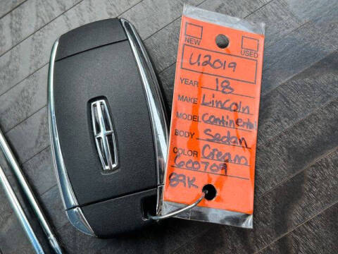 2018 Lincoln Continental Select