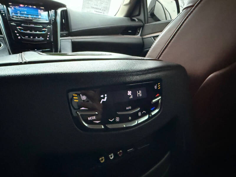 2015 Cadillac Escalade Premium