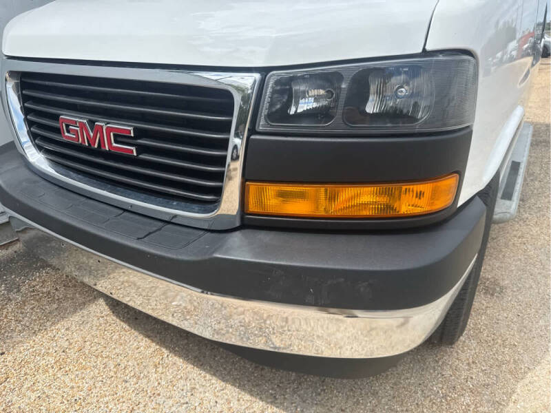 2023 GMC Savana 2500