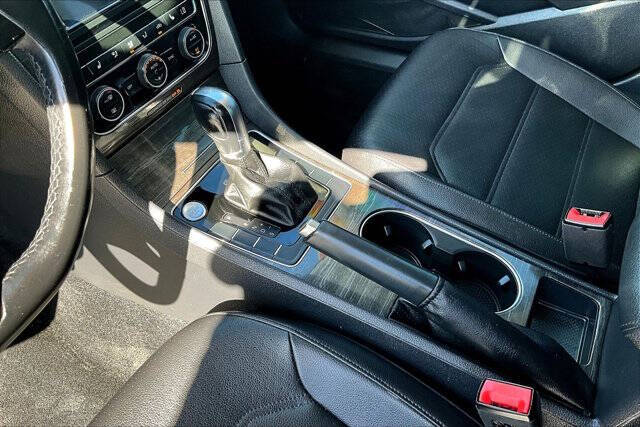 2017 Volkswagen Passat 1.8T SE