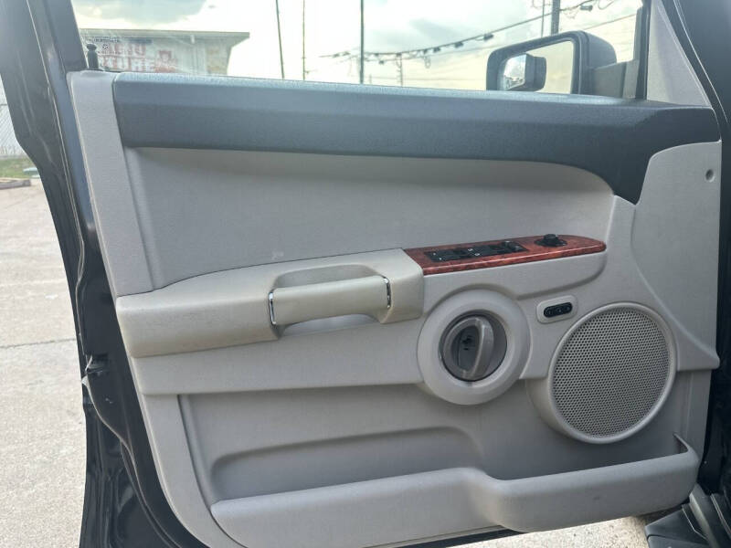 2006 Jeep Commander Limited