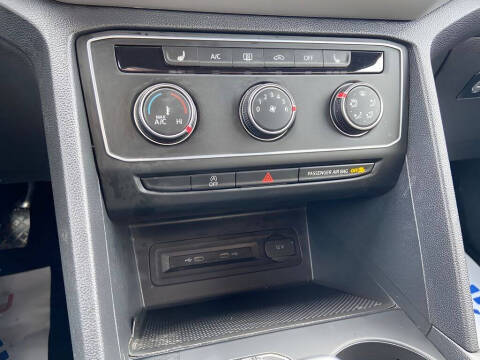 2022 Volkswagen Atlas Cross Sport SE 4Motion