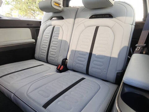 2023 Rivian R1S Adventure