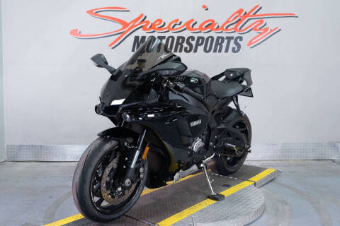 2016 Yamaha YZF-R1