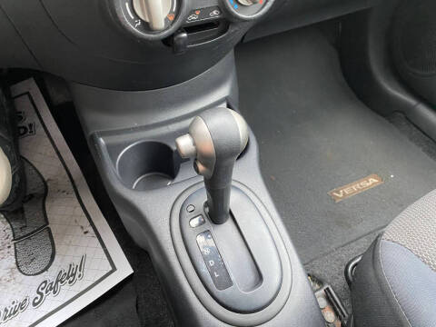 2013 Nissan Versa 1.6 S