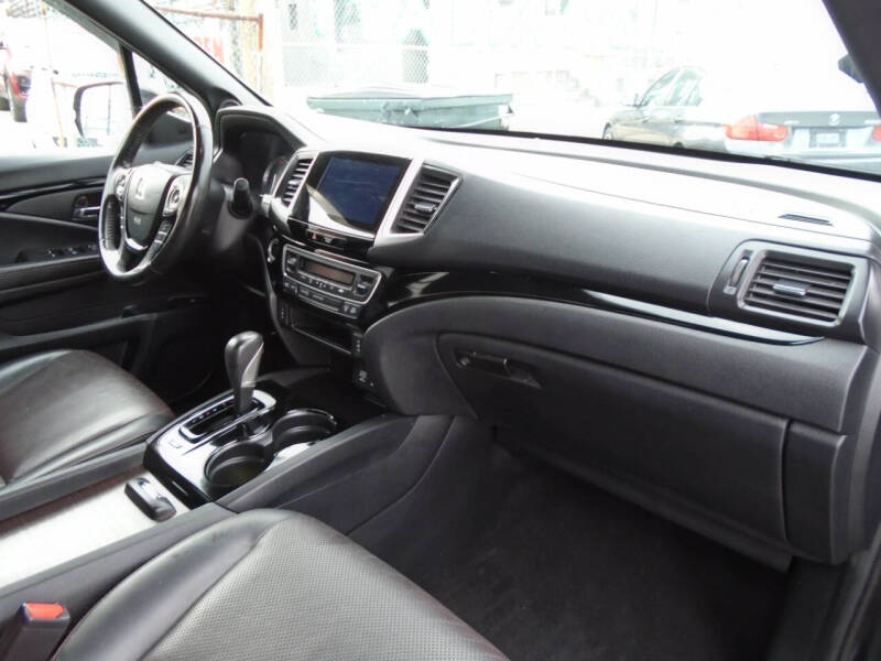 2018 Honda Ridgeline Black Edition