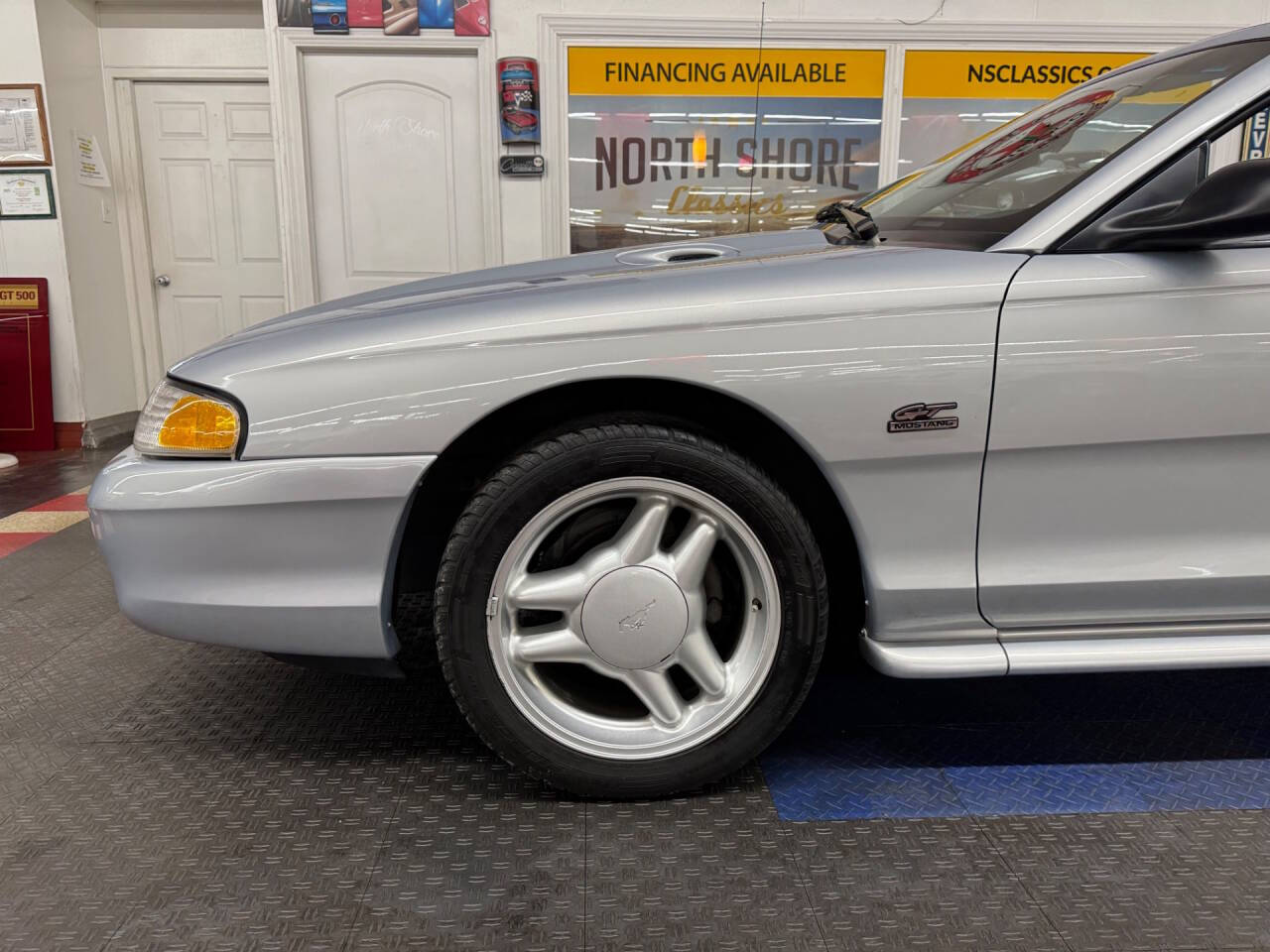 1994 Ford Mustang 19