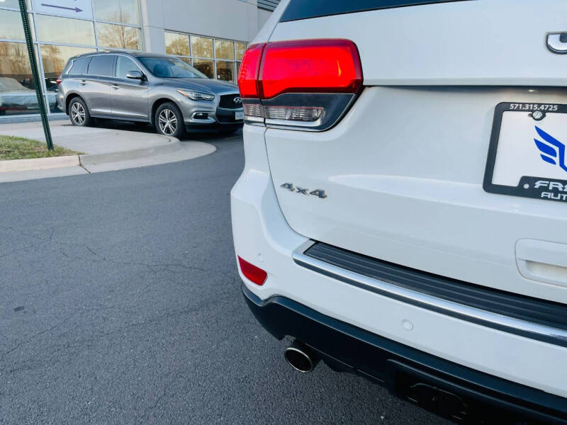 2015 Jeep Grand Cherokee Limited photo 11