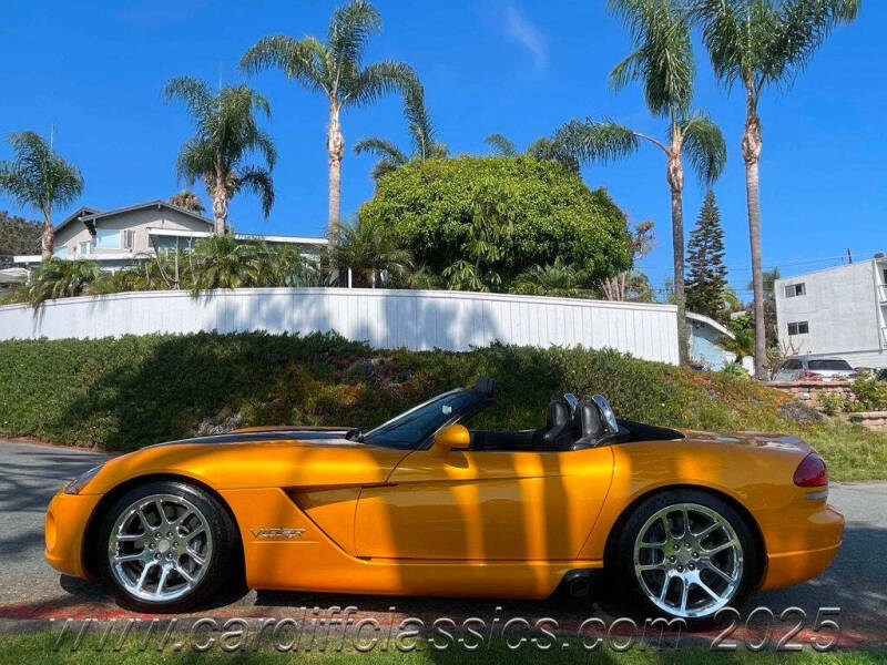 2003 Dodge Viper SRT-10