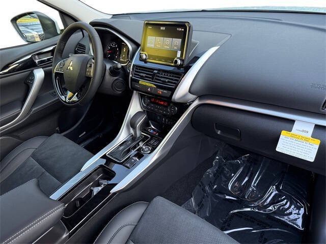 2026 Mitsubishi Eclipse Cross SE