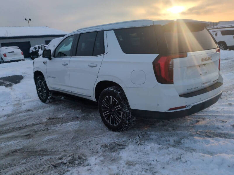 2025 GMC Yukon Elevation