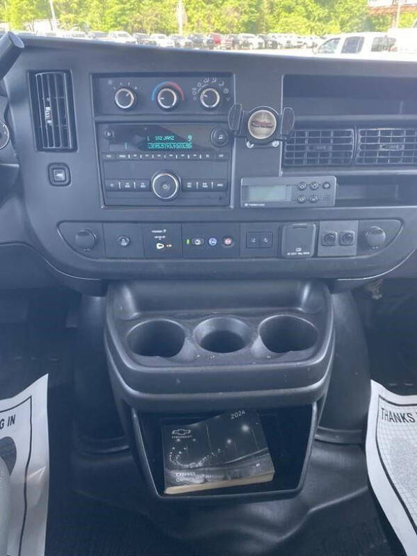 2024 Chevrolet Express 3500