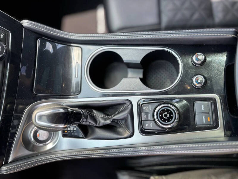 2017 Nissan Maxima Platinum