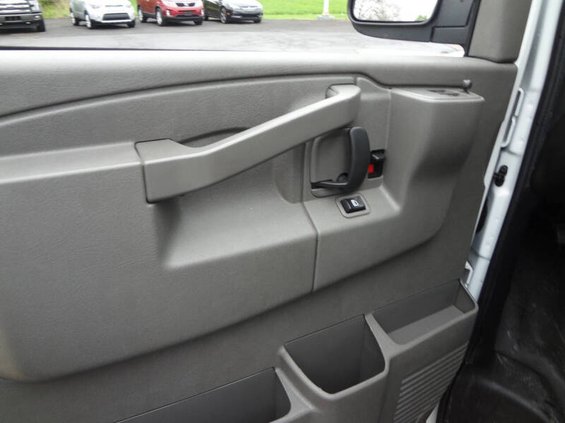 2021 Chevrolet Express 2500