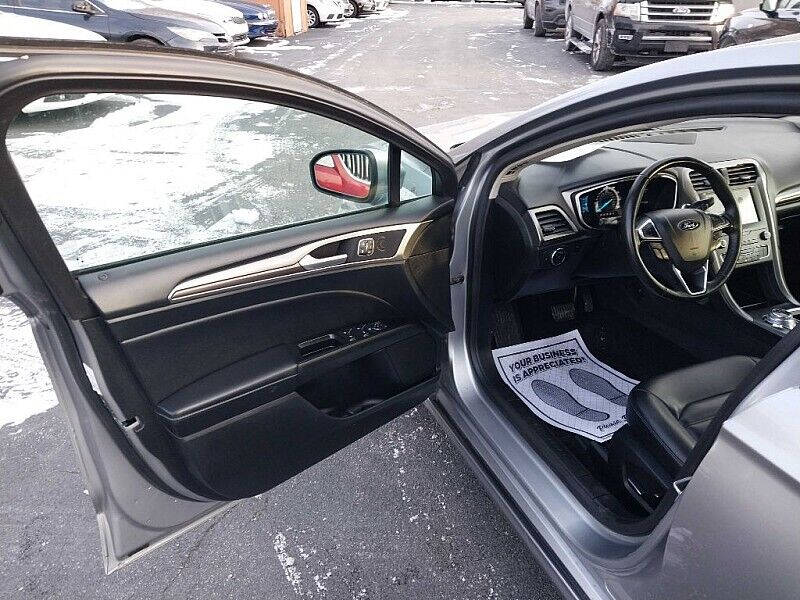 2020 Ford Fusion SEL