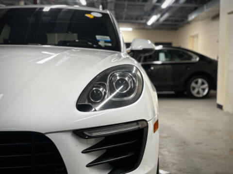 2015 Porsche Macan S