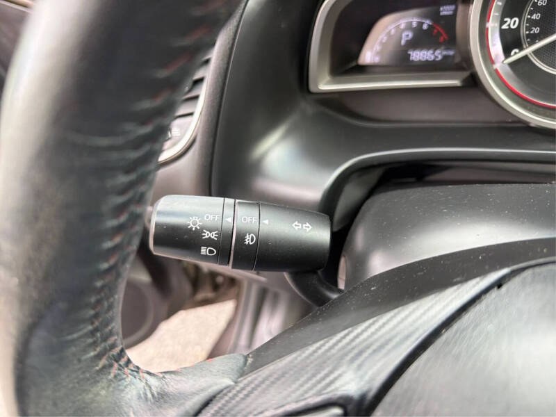 2015 Mazda MAZDA3 i Touring