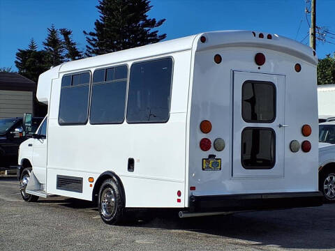 2018 Ford E-Series E-450 SD