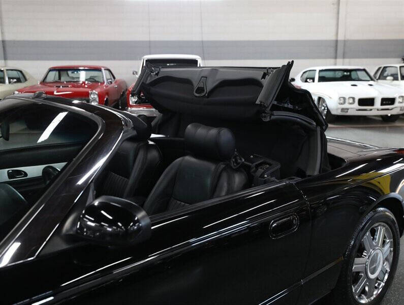 2004 Ford Thunderbird Deluxe