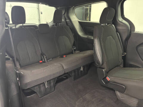 2022 Chrysler Pacifica Touring