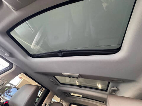 2016 Land Rover LR4 HSE LUX