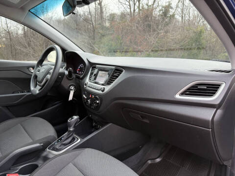 2019 Hyundai Accent SE