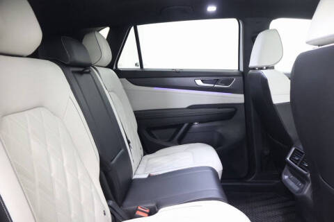 2024 Volkswagen Atlas Cross Sport SEL Premium R-Line 4Motion