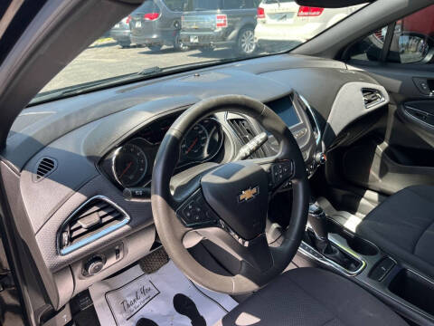 2018 Chevrolet Cruze LT Auto